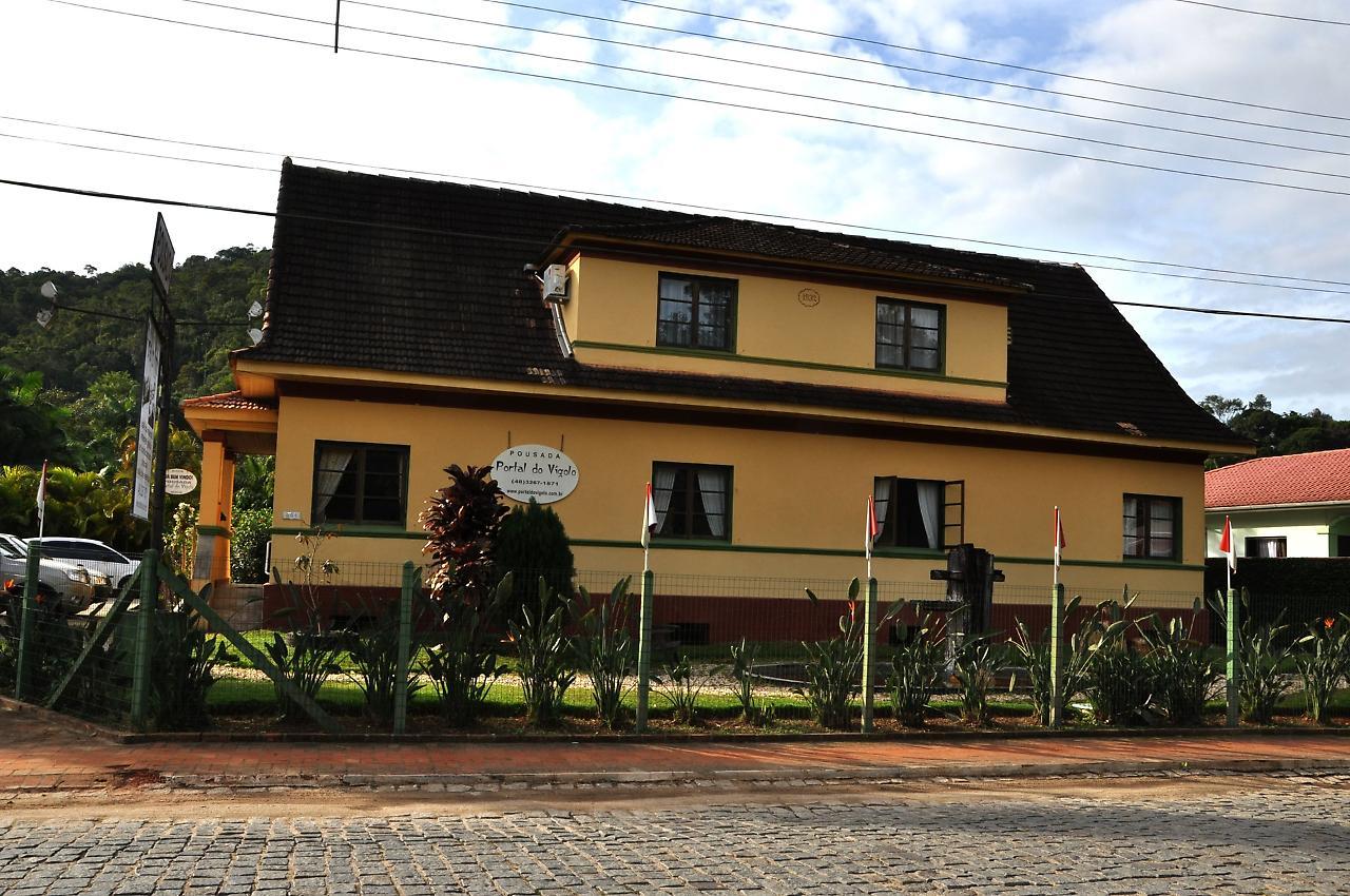 Hotel Portal Do Vigolo 3*
